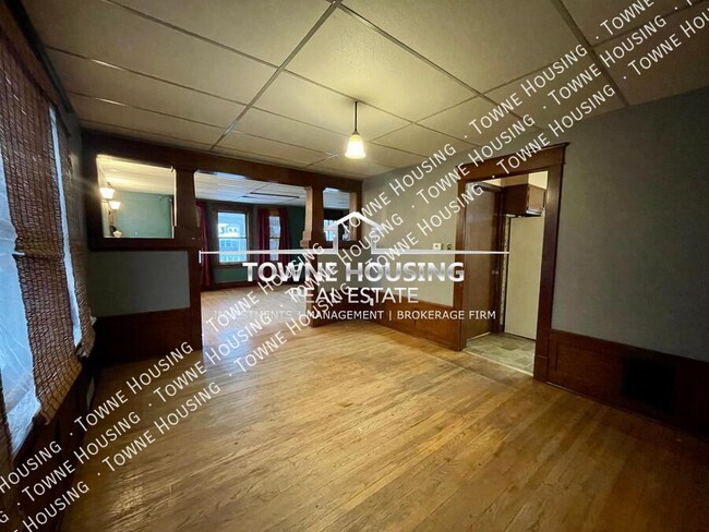 Building Photo - 418 Colvin Ave