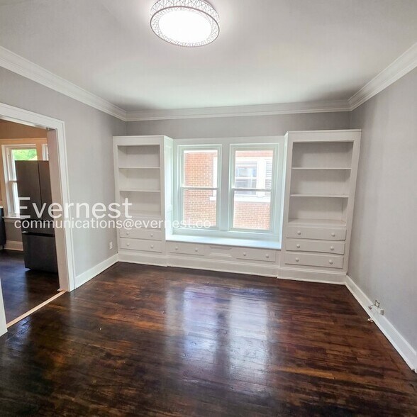 Building Photo - 3411 Beechwood Ave