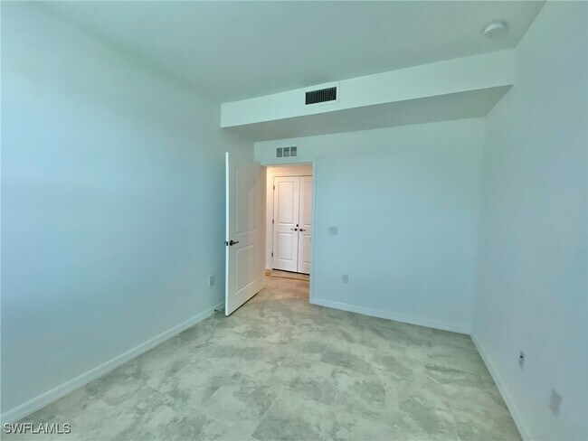 Building Photo - 6015 Ellerston Wy
