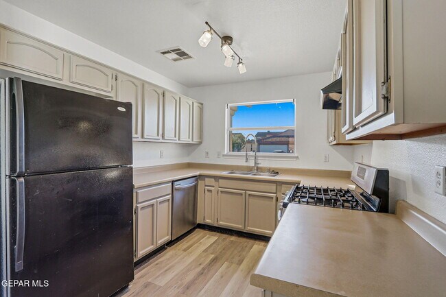 Building Photo - 11864 Mesquite Rock Dr