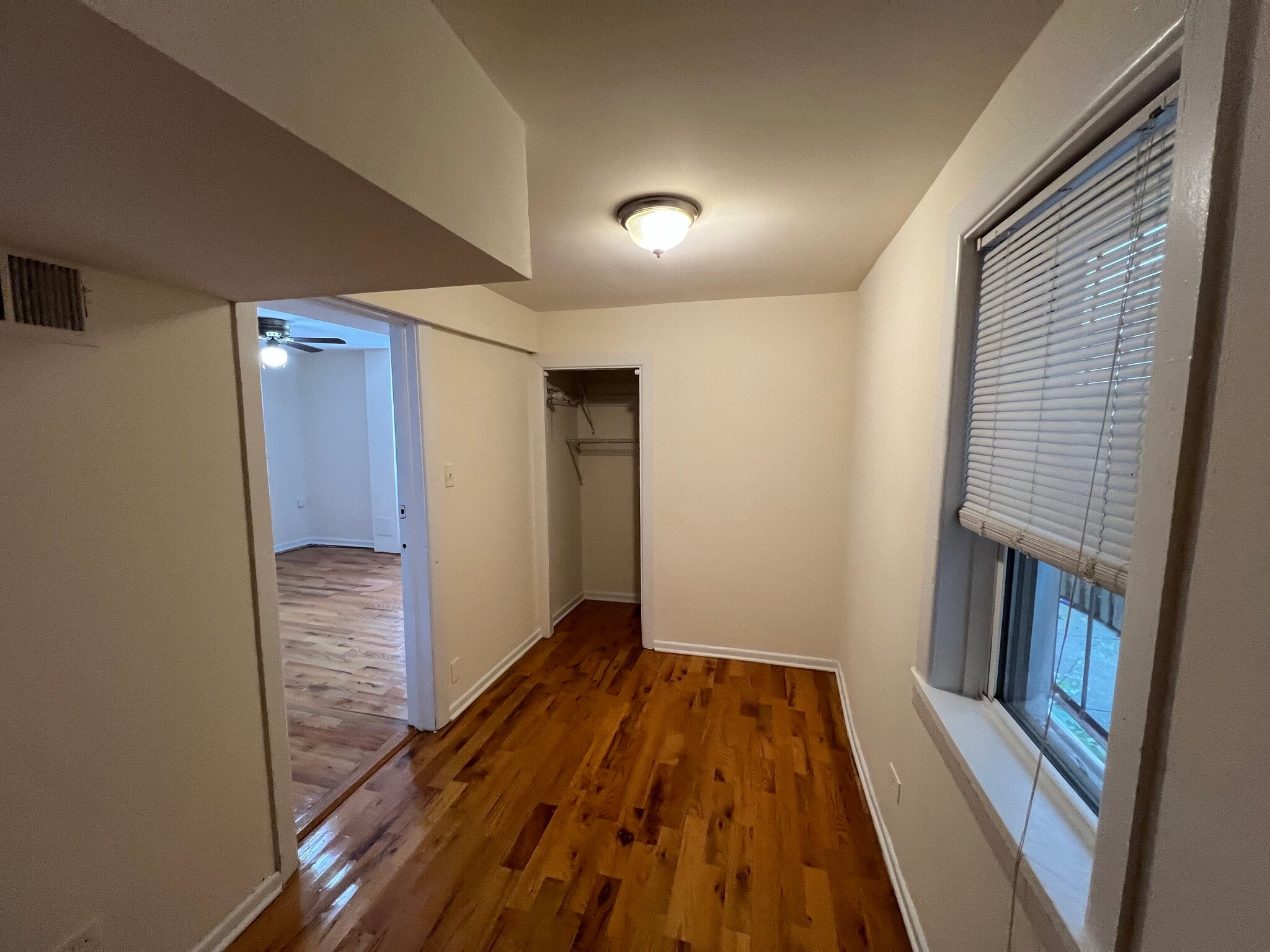 Building Photo - 2721 W Saint Georges Ct
