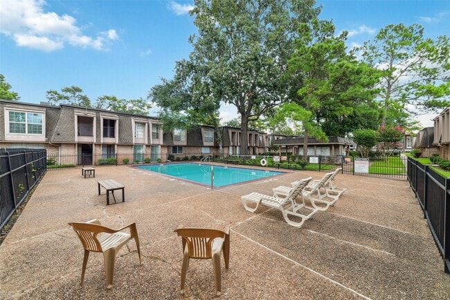 Building Photo - 12633 Memorial Dr