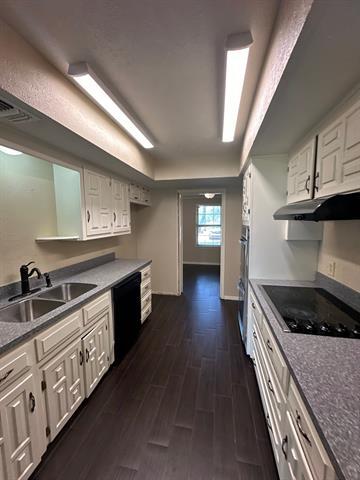 Building Photo - 1226 Greenbriar Cir