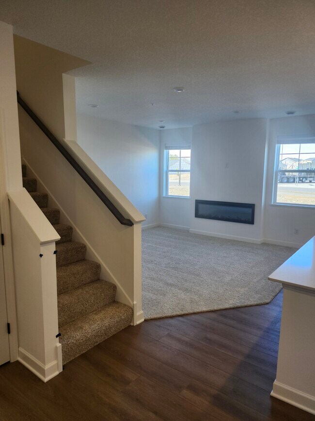 Building Photo - 10531 Harbor Ln N