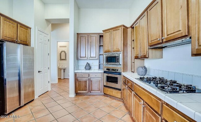 Building Photo - 42020 N Moss Springs Rd