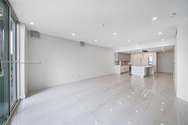 Building Photo - 360 CONDO