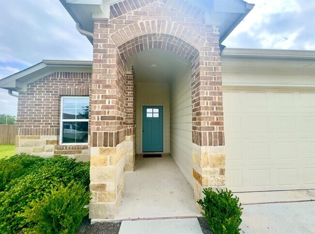 Building Photo - 413 Abbey Ln