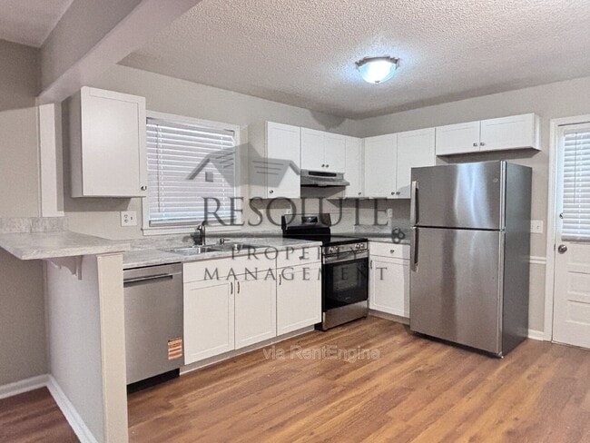 Building Photo - 5920 Crepe Myrtle Ct