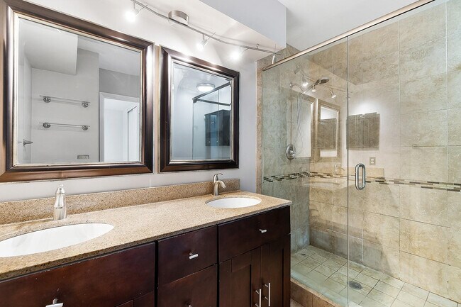 Building Photo - 10730 NW 14th St