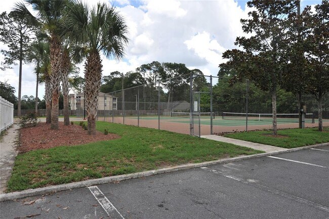 Building Photo - 501 SW 75th St