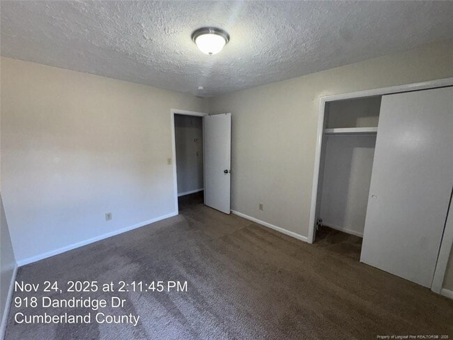 Building Photo - 918 Dandridge Dr