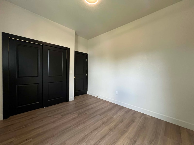 Building Photo - 1075 Irving St