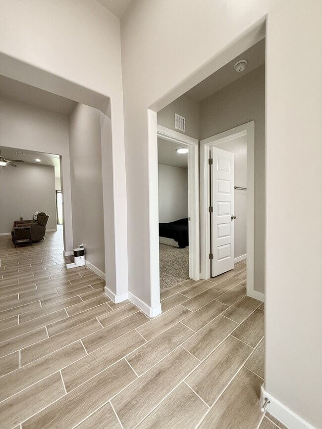 Building Photo - 51069 Purple Mat Ave