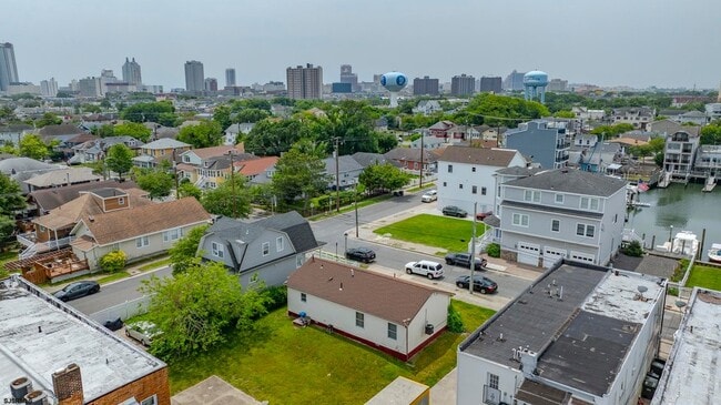 Building Photo - 545 N Connecticut Ave