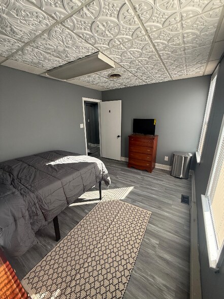 Building Photo - 17604 Virginia Ave