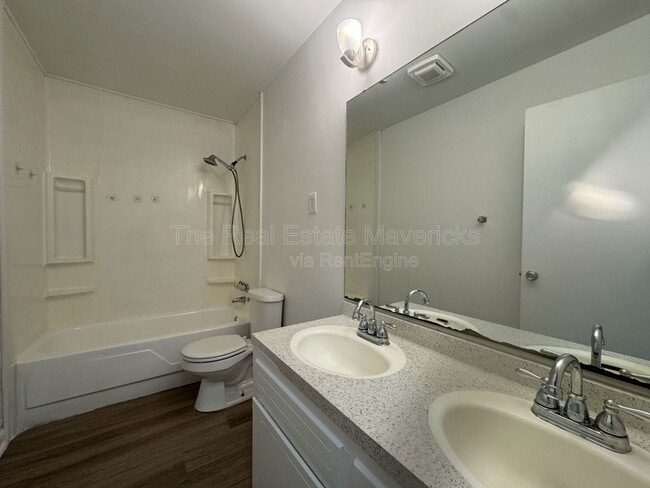 Building Photo - 4615 Murray Lake Ln