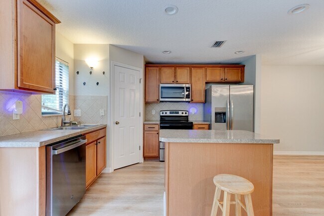 Building Photo - 209 Tarracina Way