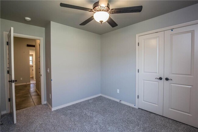 Building Photo - 2801 Cypress Springs Blvd