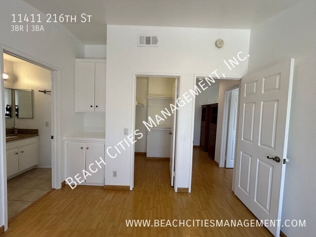 Building Photo - 11411 216th St
