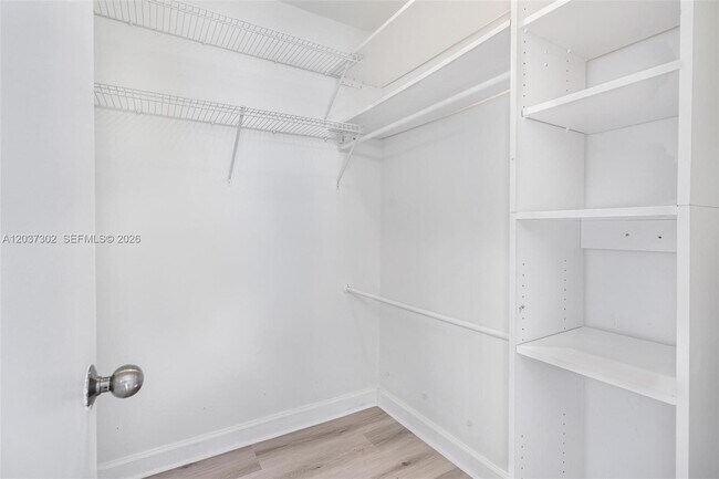 Building Photo - 9040 SW 125th Ave