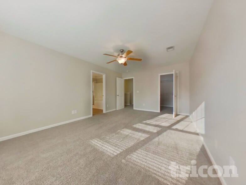 Building Photo - 209 Autumn Stroll Ct