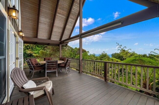 Building Photo - 76-886 Hualalai St
