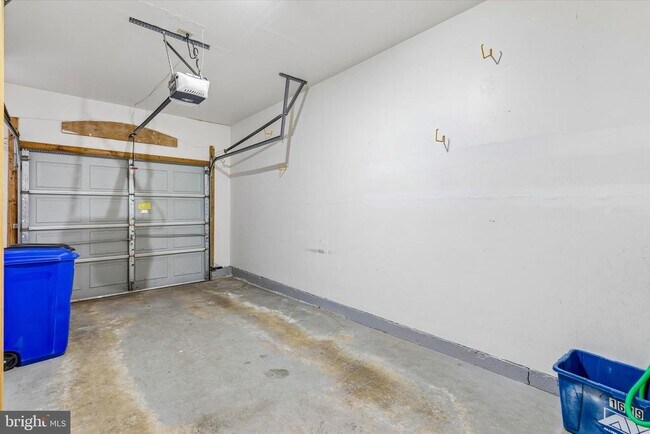 Building Photo - 1629 ROCKCRESS Dr