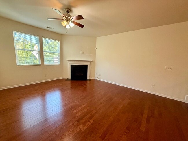 Building Photo - 7021 Broughton Ln