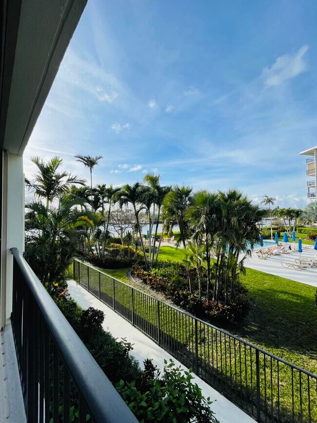 Building Photo - 3545 S Ocean Blvd
