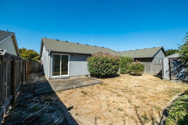 Building Photo - 3234 23rd Ave SE