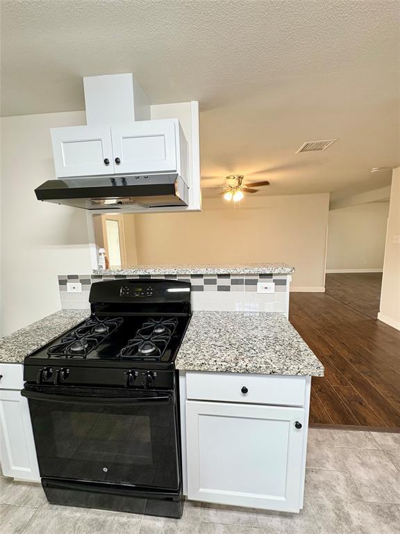 Building Photo - 3802 Westhampton Dr