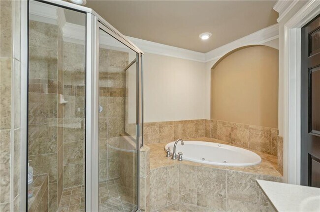 Building Photo - 2604 Long Pointe
