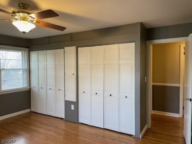 Building Photo - 429 Colwell Ct