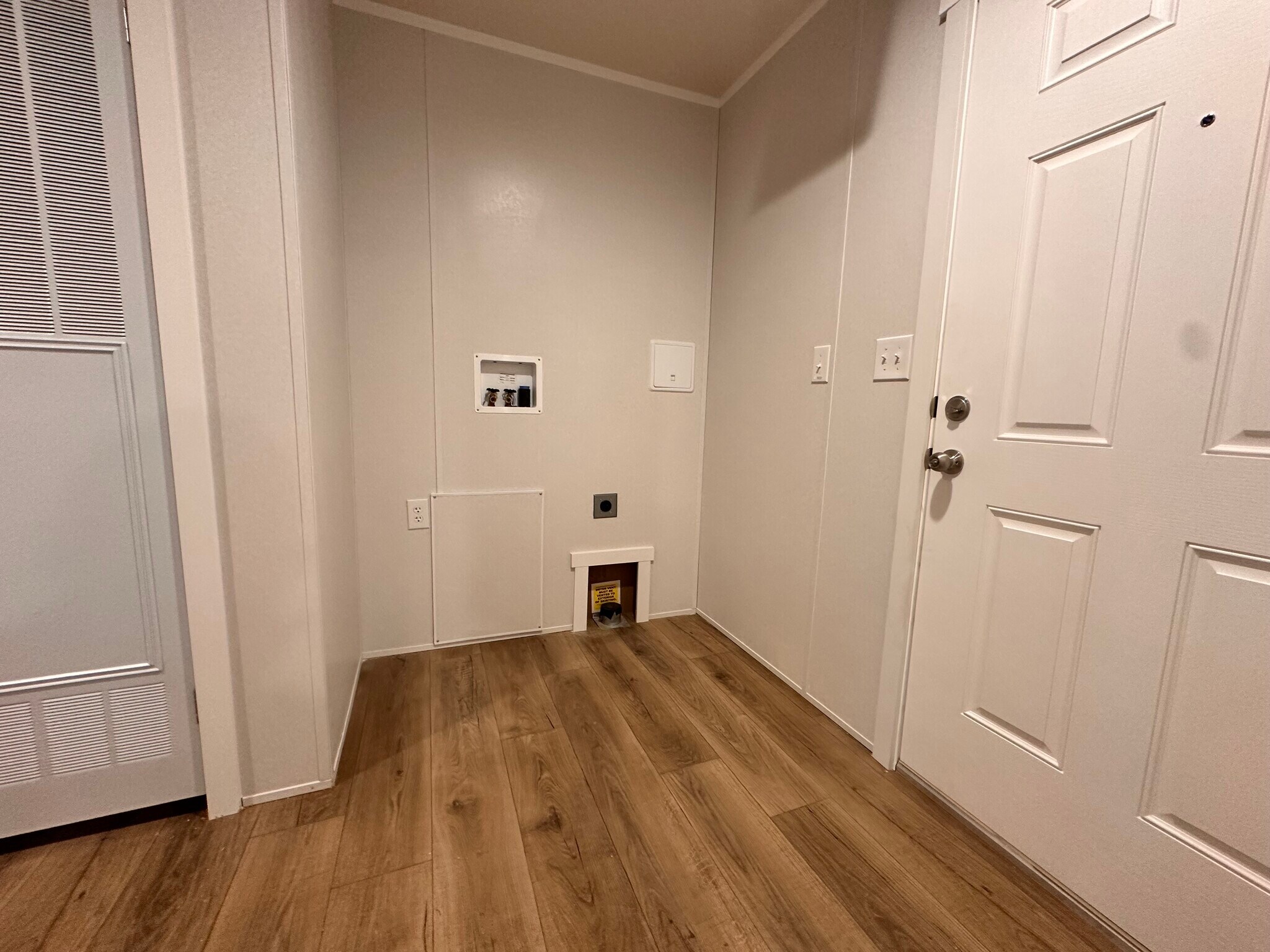 Building Photo - 18 Jubilee St