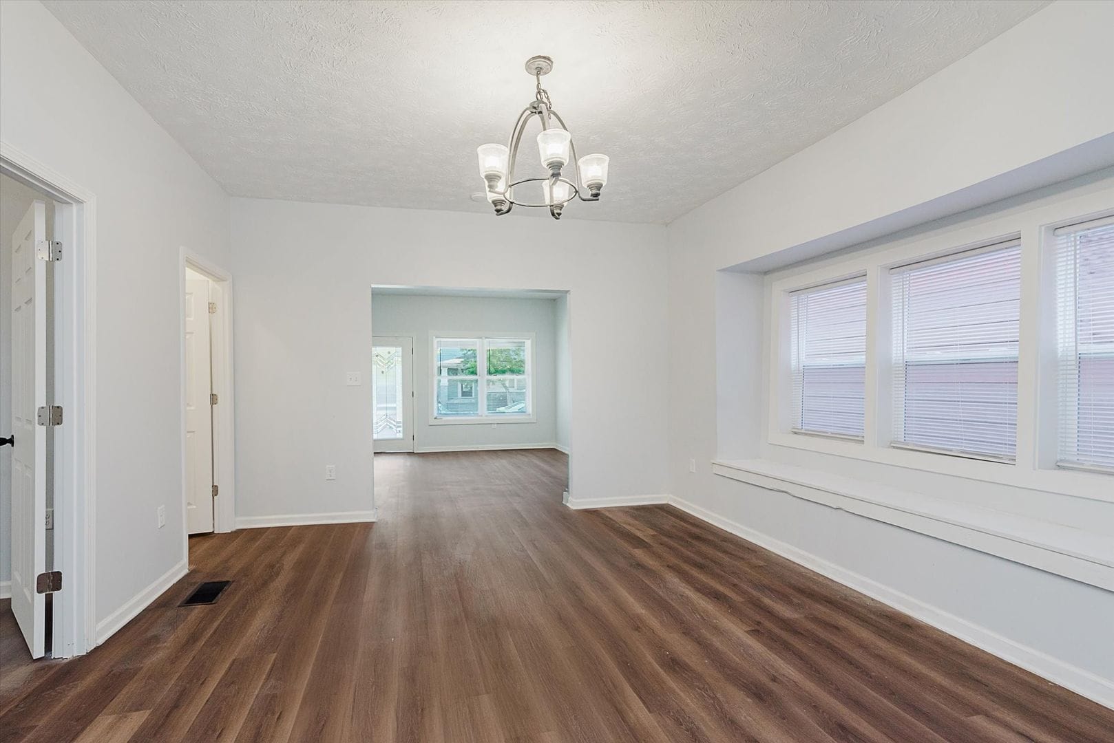 Building Photo - Completely renovated 2BR/1BA single family home minutes from Downtown Indy!