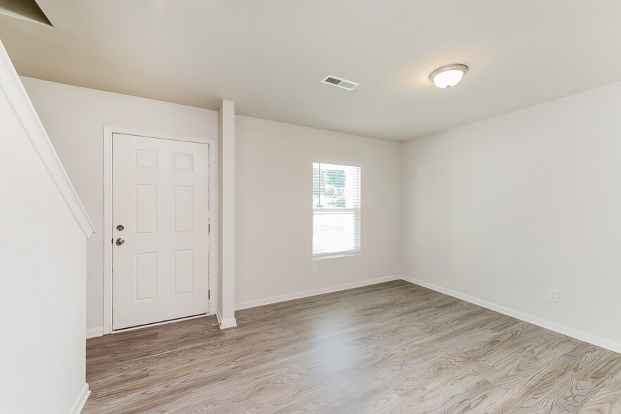 Building Photo - 4354 Shadi Green Ln