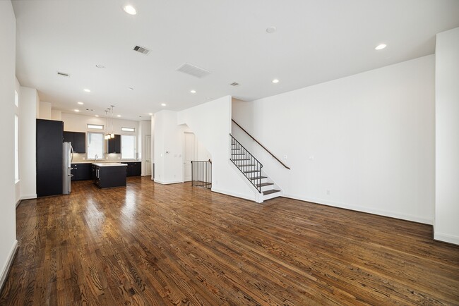 Building Photo - 1259 Bonner St