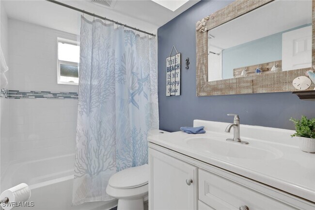 Building Photo - 1324 SW 1st Ave