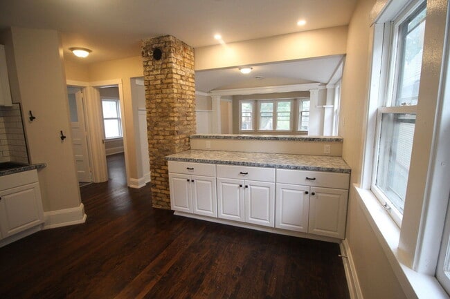 Building Photo - 2161 N 48th St