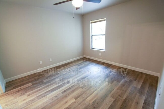 Building Photo - 6505 Columbia Oaks Ct