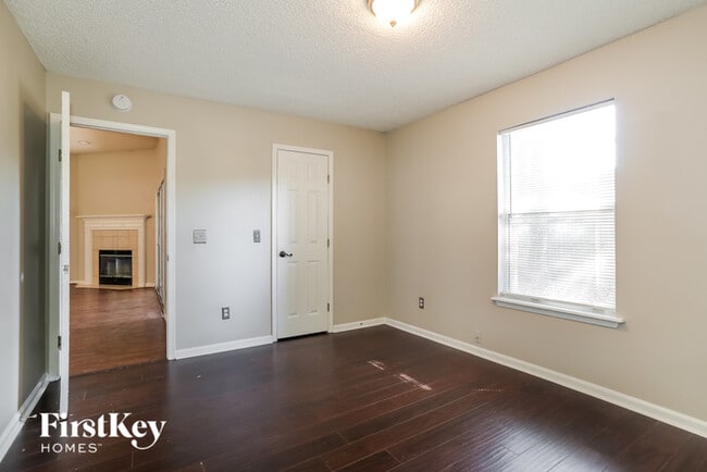 Building Photo - 1612 Brighton Bluff Ct