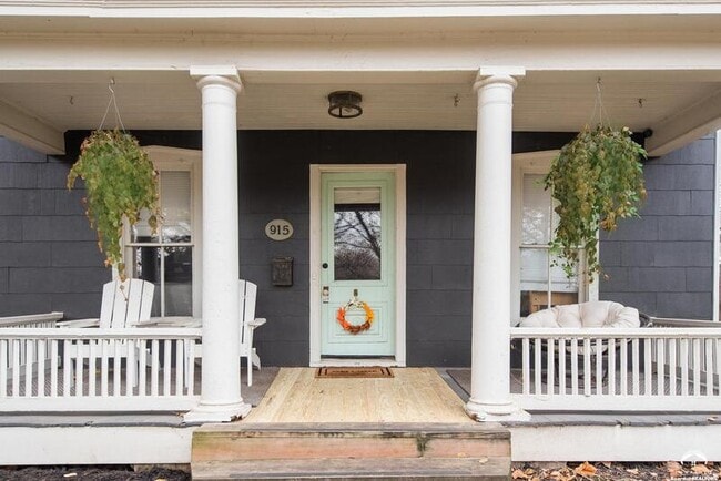 Building Photo - 915 Alabama St