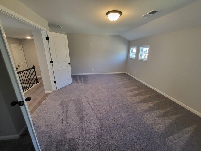 Building Photo - 227 Haverford Dr