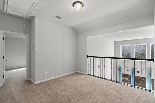 Building Photo - 104 San Matteo St