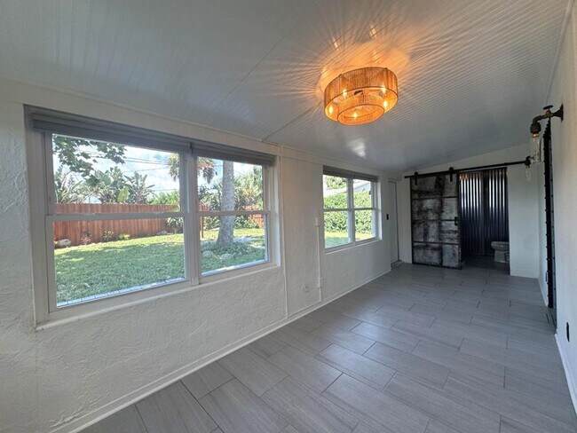 Building Photo - 2/2 in Ormond By The Sea