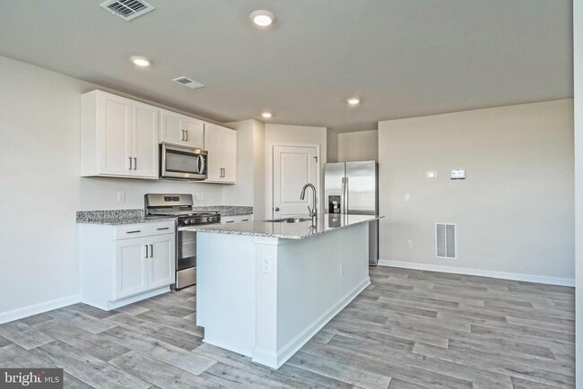 Building Photo - 157 Schyrock Dr