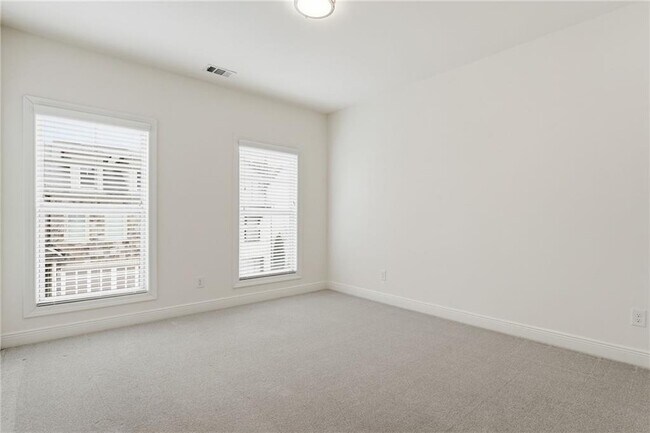 Building Photo - 110 Via Roma