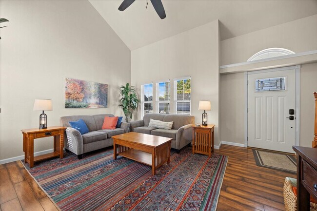 Building Photo - 1102 Heckathorn Pl