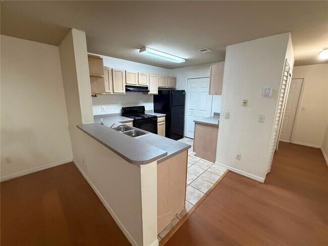 Building Photo - 7605 Pissarro Dr