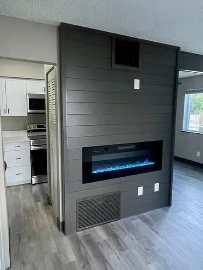Building Photo - 1705 Heatheridge Rd